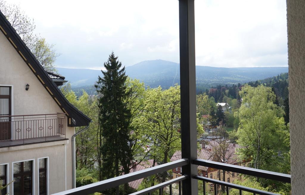 Apartament Cristal シクラルスカ・ポレンバ エクステリア 写真