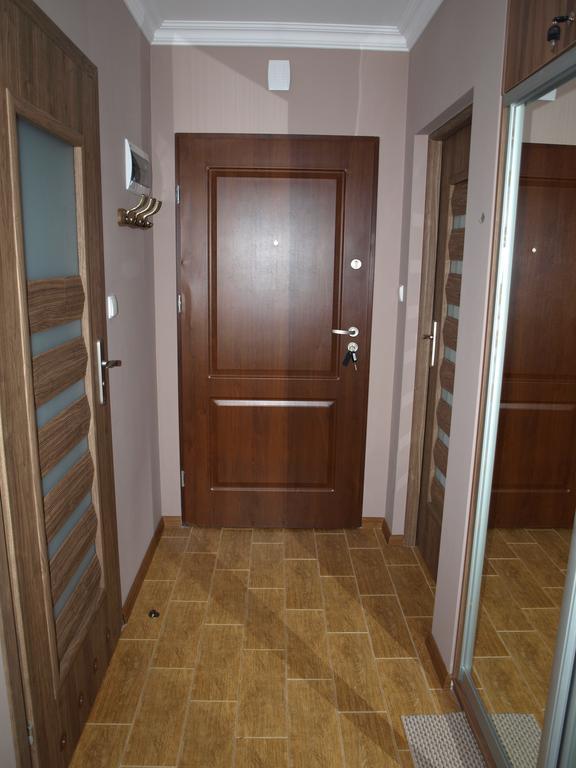 Apartament Cristal シクラルスカ・ポレンバ エクステリア 写真